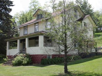 1857 Dime Rd, Vandergrift, PA 15690
