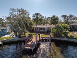 6804 Sea Gull Dr S, Saint Petersburg, FL 33707
