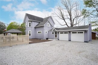 2959 E Turkeyfoot Lake Rd, Uniontown, OH 44685