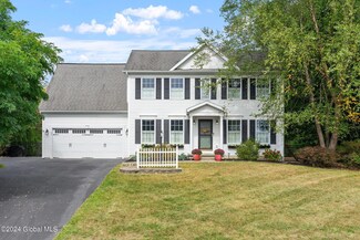 24 Jordan Ln, Schenectady, NY 12302