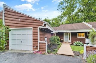 110 Penny Ln, Ithaca, NY 14850