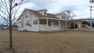 1136 W Main St, Harper, KS 67058
