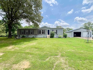 2045 Hardin Graveyard Rd, Adamsville, TN 38310