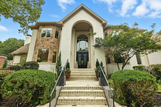 152 Hickory Creek Cir, Little Rock, AR 72212