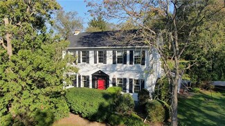 461 Lindsay Rd, Zelienople, PA 16063