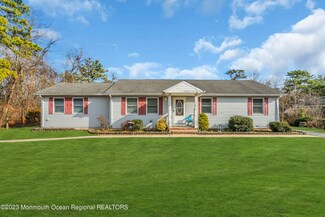 369 Coolidge Ave, Bayville, NJ 08721