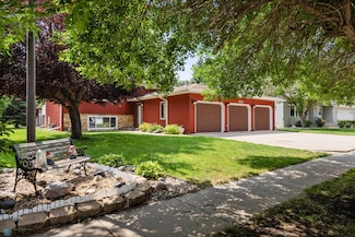 1421 15th Ave E, West Fargo, ND 58078