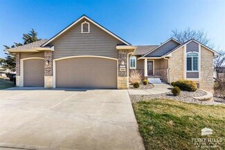 4304 Lakonia Cir, Manhattan, KS 66503
