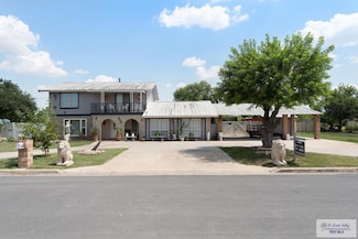 136 Lyon St, Mercedes, TX 78570