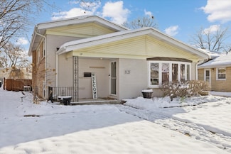 5123 Wolfe Dr, Oak Lawn, IL 60453