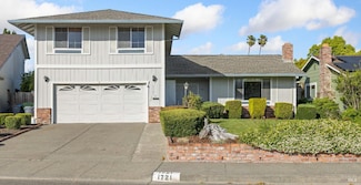 1721 Sarkesian Dr, Petaluma, CA 94954