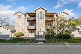 3028 Center Point Rd NE Unit 202, Cedar Rapids, IA 52402