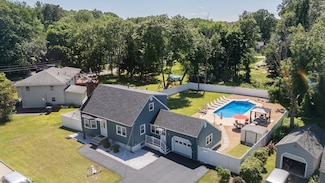 38 Butternut Ln, Methuen, MA 01844