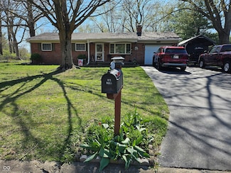 3614 Thorncrest Dr, Indianapolis, IN 46234