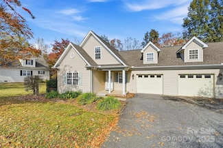 3830 16th St NE Unit A, Hickory, NC 28601