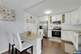 770 Anderson Ave Unit 16H, Cliffside Park, NJ 07010