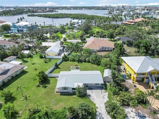 509 Palm Ave, Nokomis, FL 34275