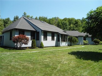 750 Gilbert Mills Rd, Fulton, NY 13069