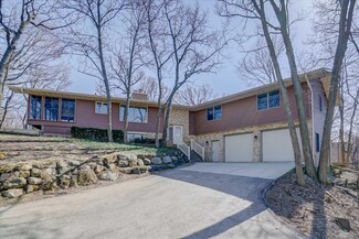 5619 Tall Oaks Rd, Waunakee, WI 53597
