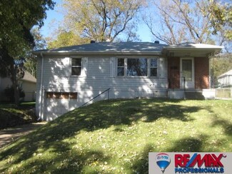 4426 B St, Omaha, NE 68105