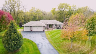 882 Yellowstone Trail, Hudson, WI 54016