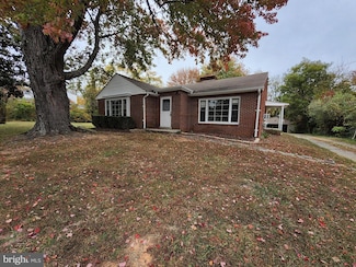 13723 Dumfries Rd, Manassas, VA 20112