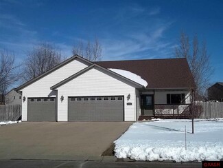 108 Parkside St, Mankato, MN 56001