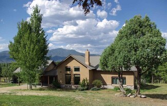 130 Pacheco Rd, Peñasco, NM 87553