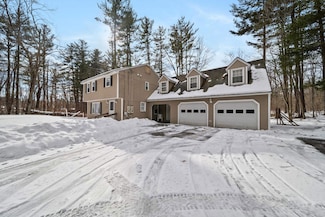 205 Mammoth Rd, Londonderry, NH 03053