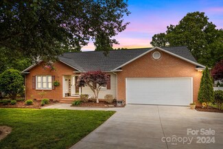106 Brandonwood Ln, Kings Mountain, NC 28086