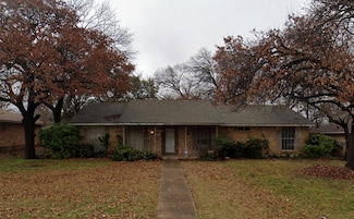 2217 W Red Bird Ln, Dallas, TX 75232