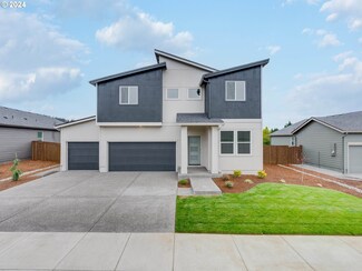 1813 W 14th Ave, La Center, WA 98629