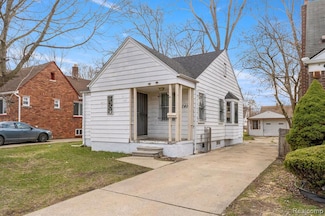 7416 Heyden St, Detroit, MI 48228