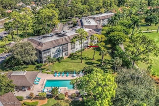 5757 Gage Ln Unit 102, Naples, FL 34113