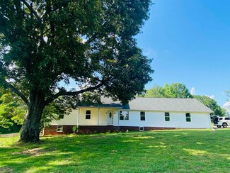 2936 Co Rd 33, Killen, AL 35645
