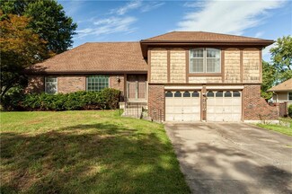 7620 Crisp Ave, Raytown, MO 64138