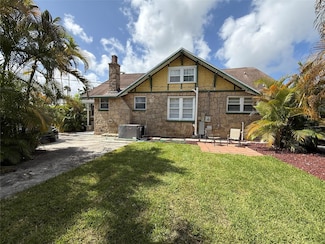 5025 SW 64th Ave, Davie, FL 33314