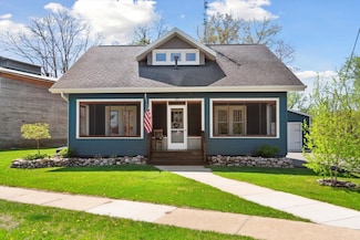 301 S Farmer St, Princeton, WI 54968