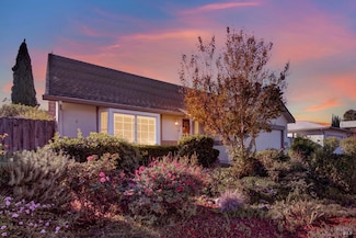 1355 W H St, Dixon, CA 95620