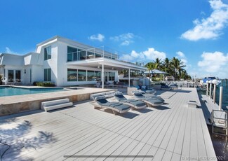 1055 Stillwater Dr, Miami Beach, FL 33141