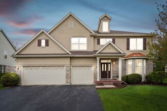 2266 Sarazen Dr, Vernon Hills, IL 60061