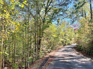 124 Falcon Crest Way, Pickens, SC 29671