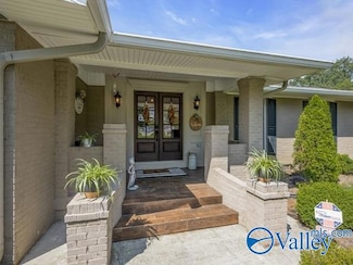 4709 Danville Rd, Hartselle, AL 35640