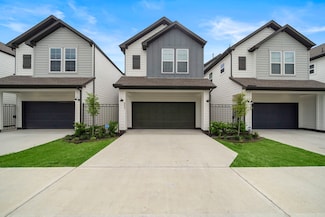 8402 Curry Rd, Houston, TX 77093