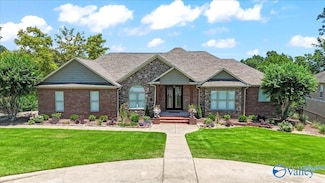 100 Spy Glass Cove, Guntersville, AL 35976