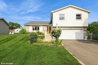 536 Eagle View Dr, Carol Stream, IL 60188