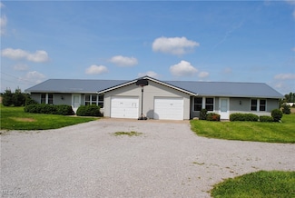 13350 Baumhart Rd, Amherst, OH 44001