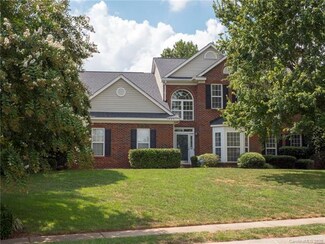 1405 Crestgate Dr, Waxhaw, NC 28173