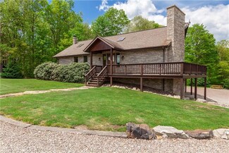 365 Nelson Rd, Farmington, PA 15437