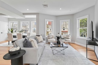18 Alston St Unit 18, Somerville, MA 02143